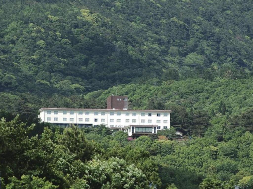 Отель Kirishima Onsen Ryokojin Sanso Экстерьер фото