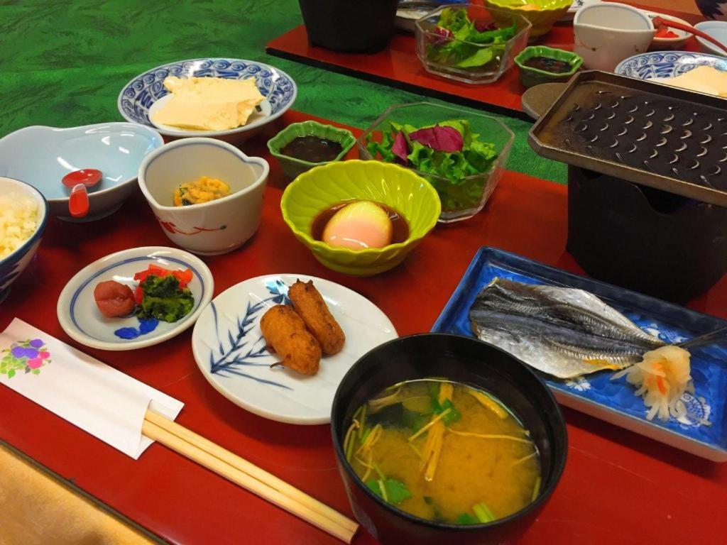 Отель Kirishima Onsen Ryokojin Sanso Экстерьер фото