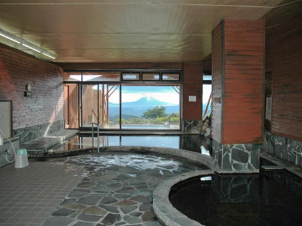 Отель Kirishima Onsen Ryokojin Sanso Экстерьер фото