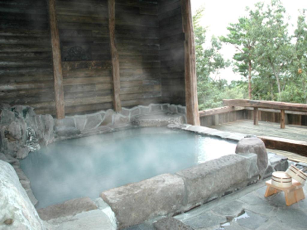 Отель Kirishima Onsen Ryokojin Sanso Экстерьер фото