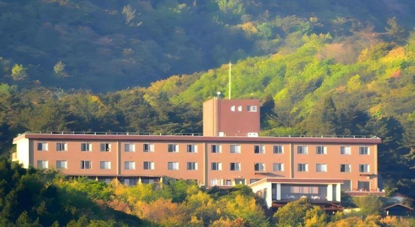 Отель Kirishima Onsen Ryokojin Sanso Экстерьер фото